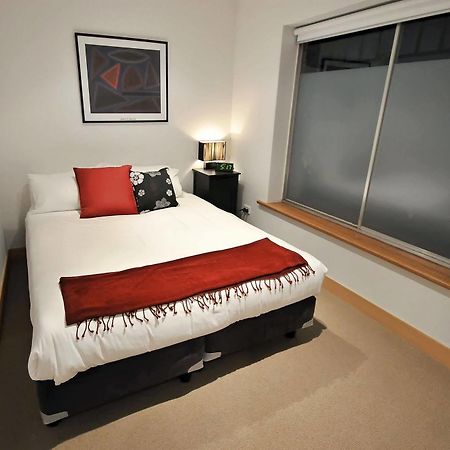 La Loft Apartments Parkside Аделейд Екстериор снимка