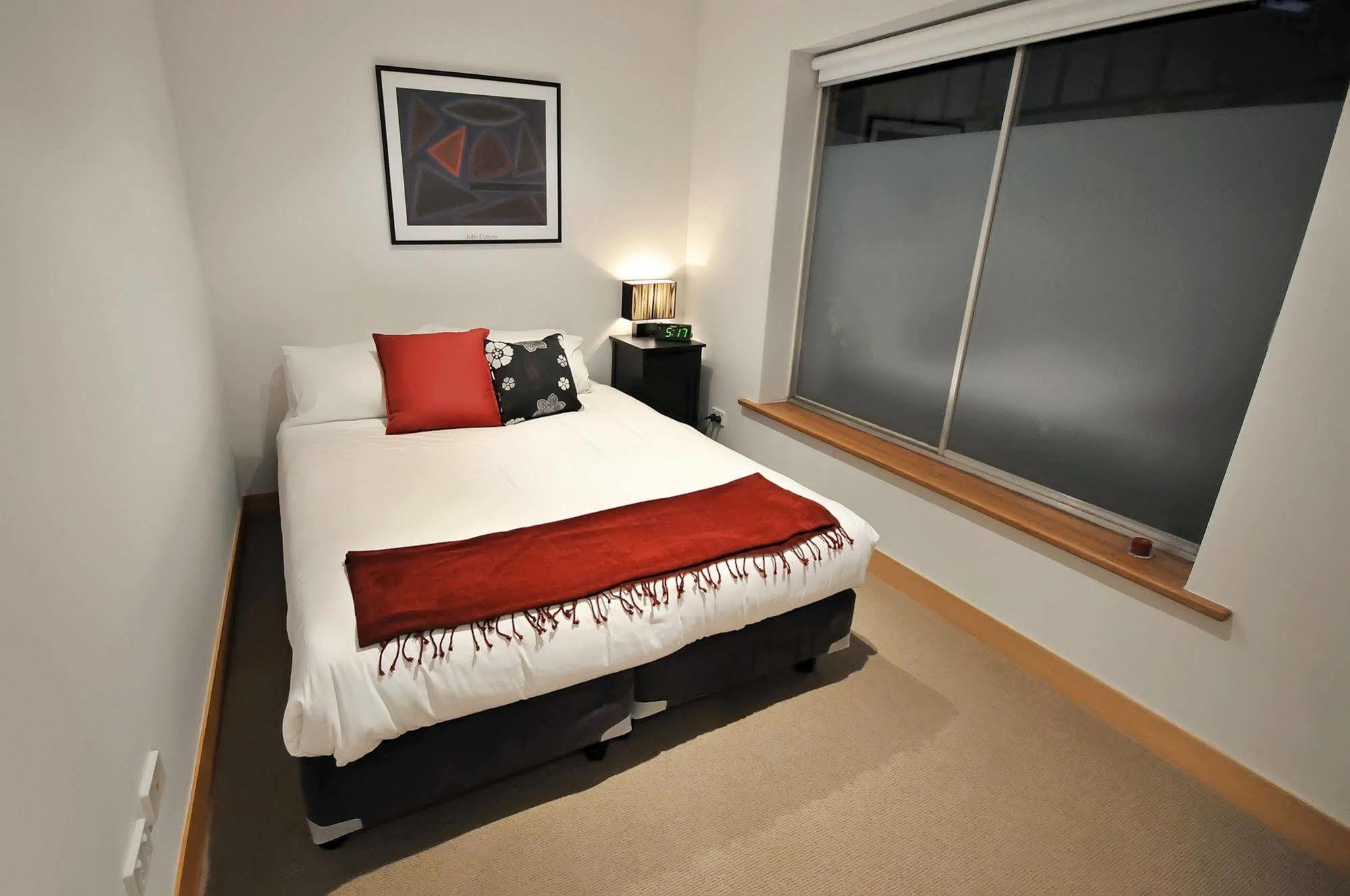 La Loft Apartments Parkside Аделейд Екстериор снимка